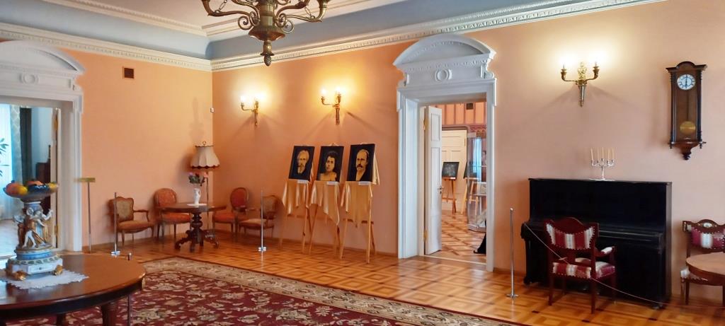 20 красная гостинная 1