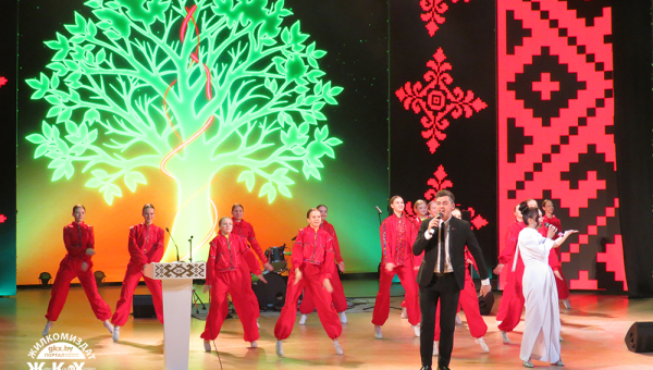 Весна, цветы, музыка