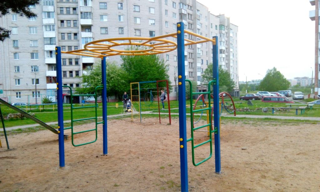 ул. Флерова 3