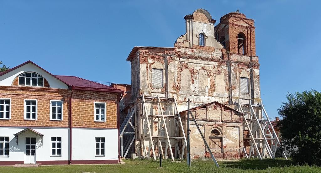 6.Иезуитский костел 2